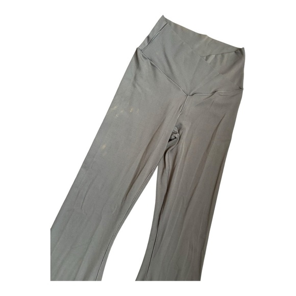 Offline by Aerie Real High Rise Flare Crossover Size M Green - Picture 7 of 8